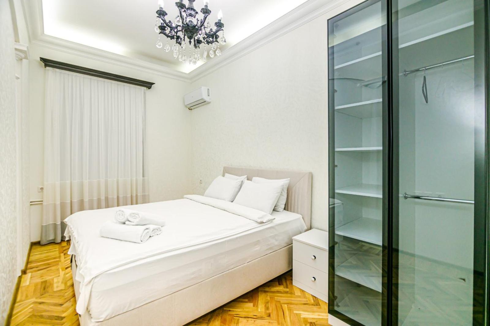 Apartment Fountain Square Baku