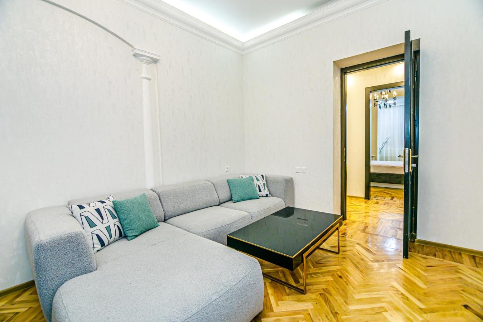 Fountain Square Apartment