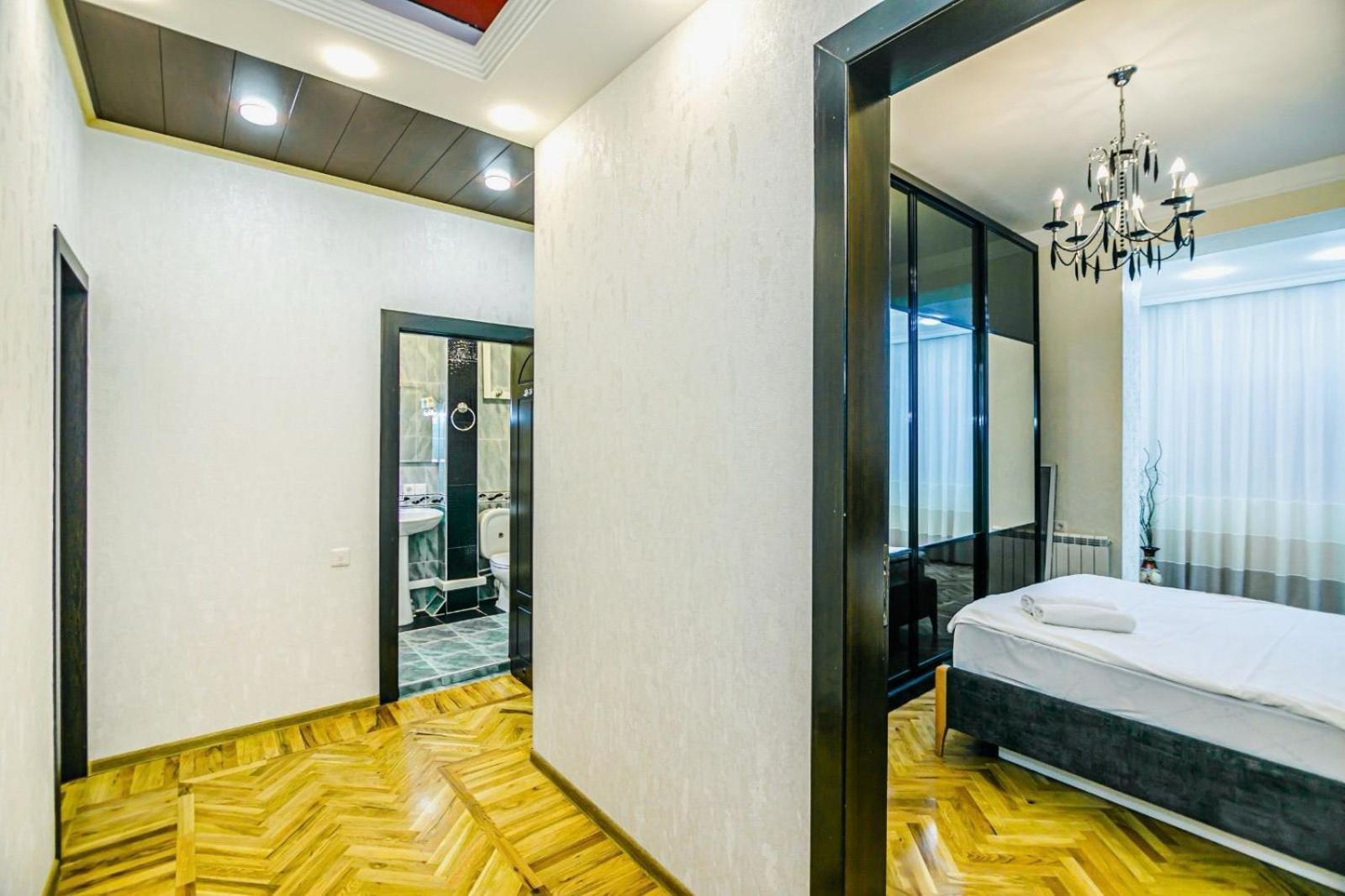 Fountain Square Apartment *
